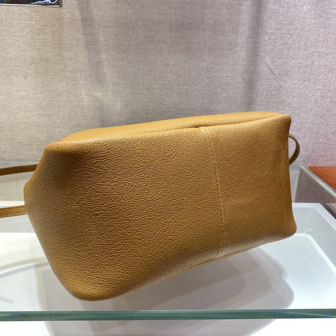 𝐏𝐑𝐀𝐃𝐀 New Model 1BC142