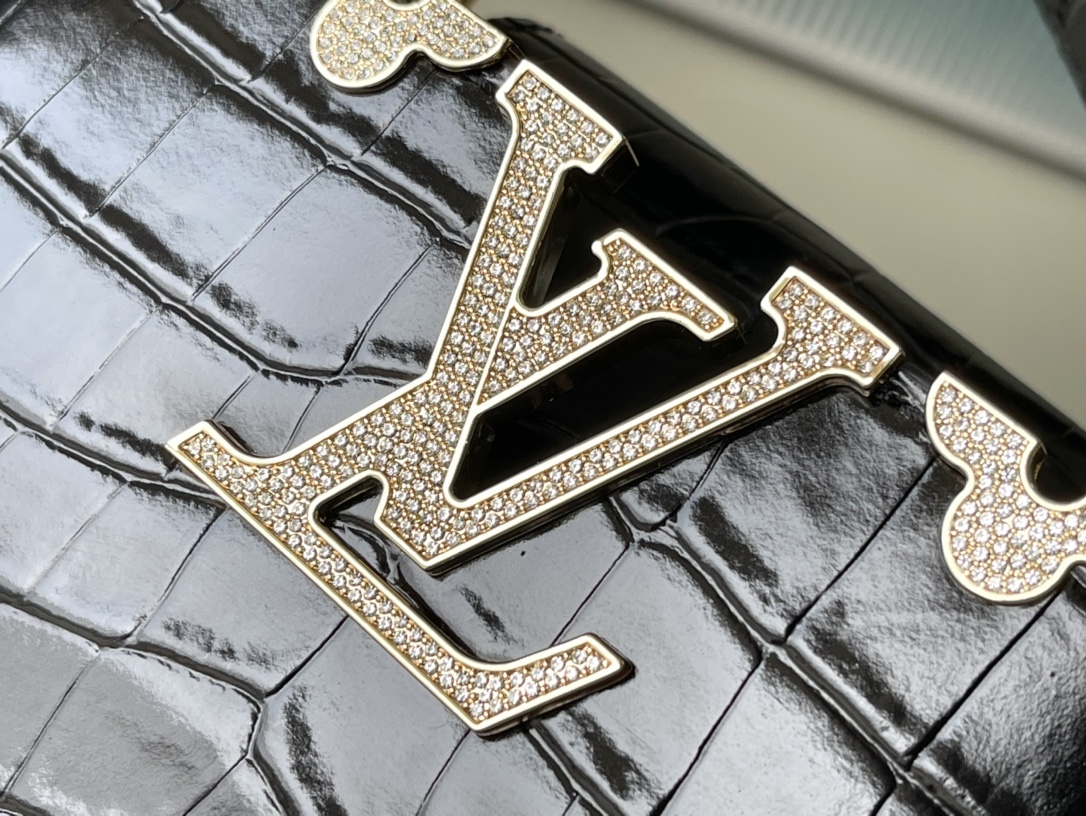 𝐋𝐎𝐔𝐈𝐒 𝐕𝐔𝐈𝐓𝐓𝐎𝐍   M51783