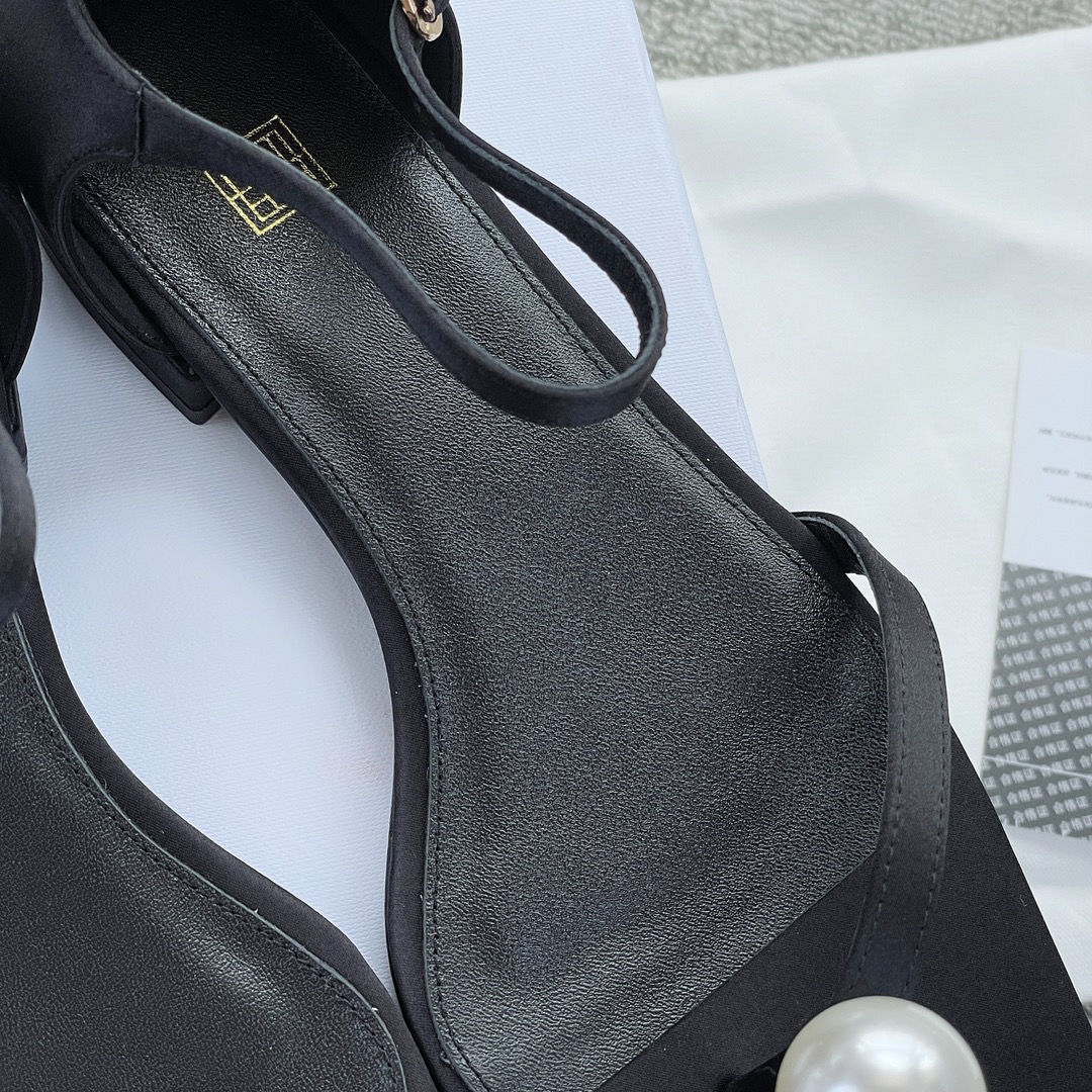 Toteme large pearl sandals