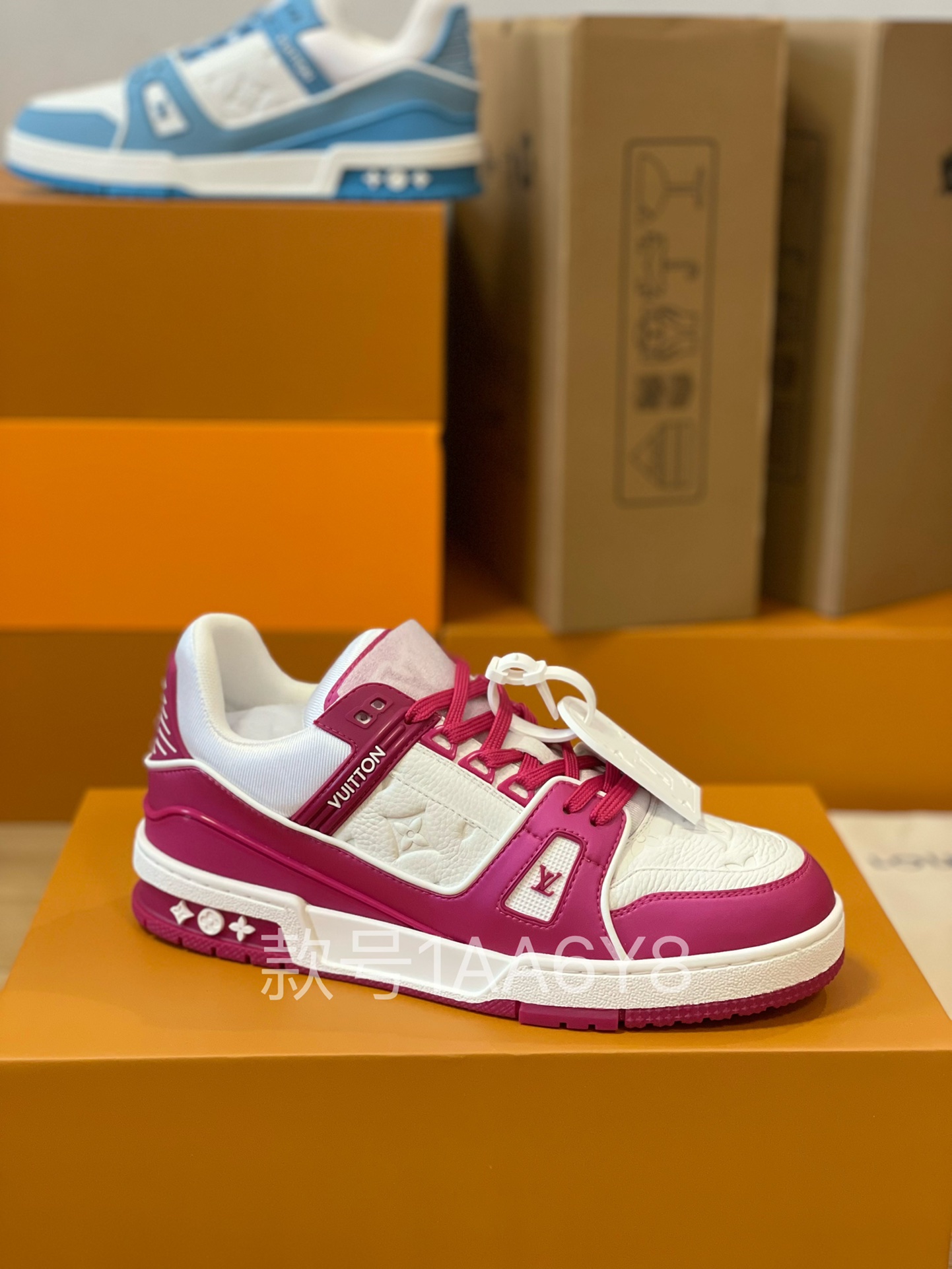 Louis Vuitton Trainer couple style 1AA6Y8