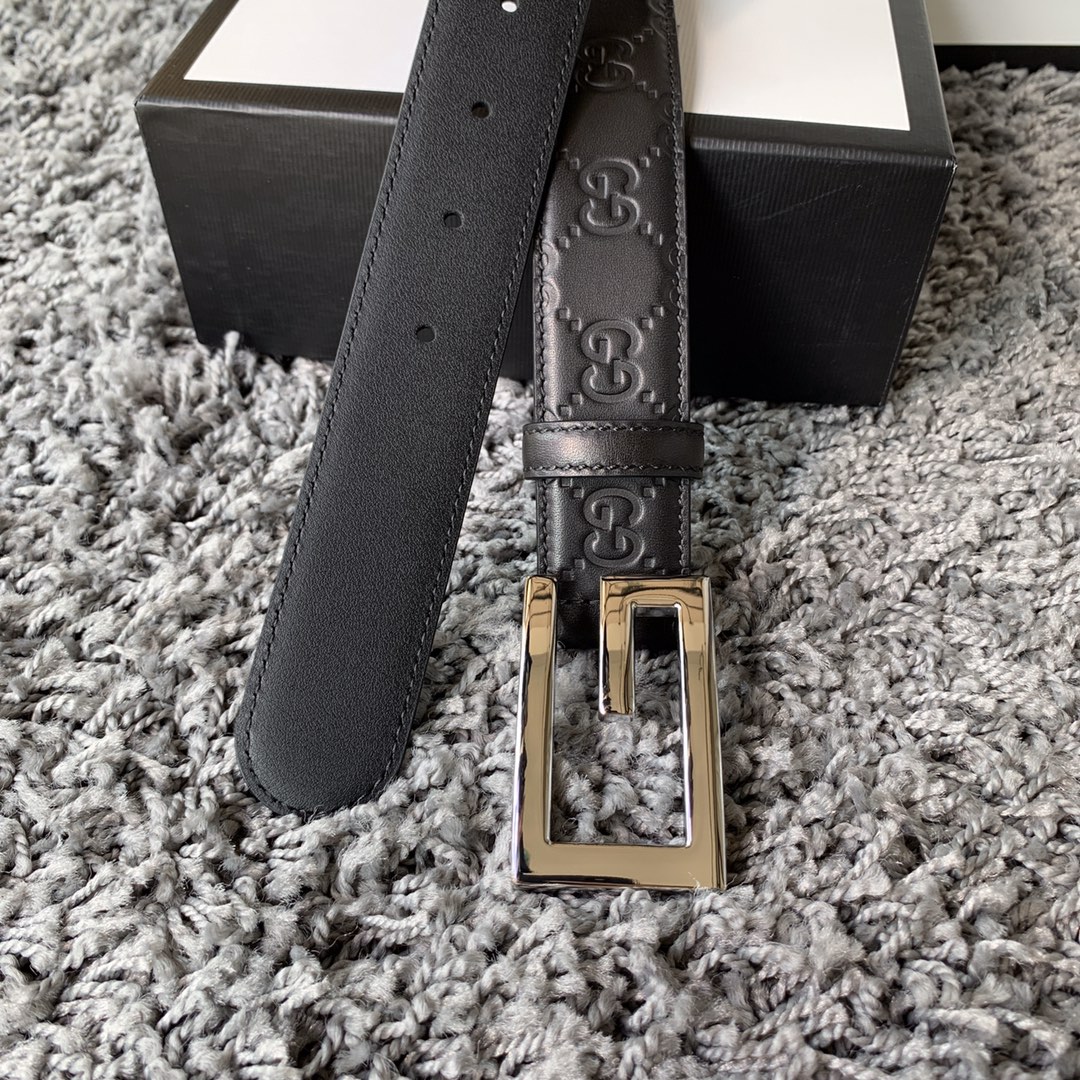 GUCCI imported calfskin embossed