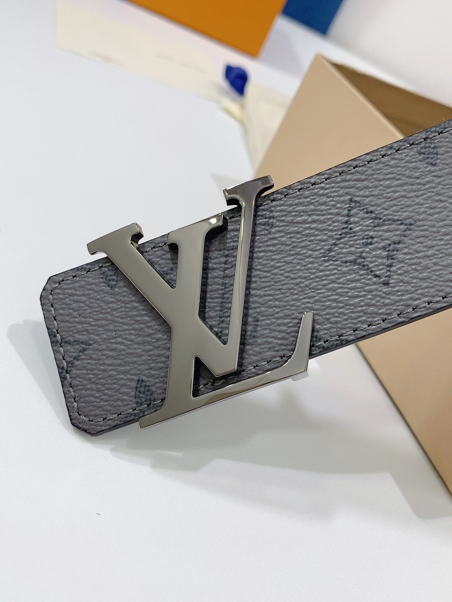 LOUIS VUITTO genuine integrated casting hardware