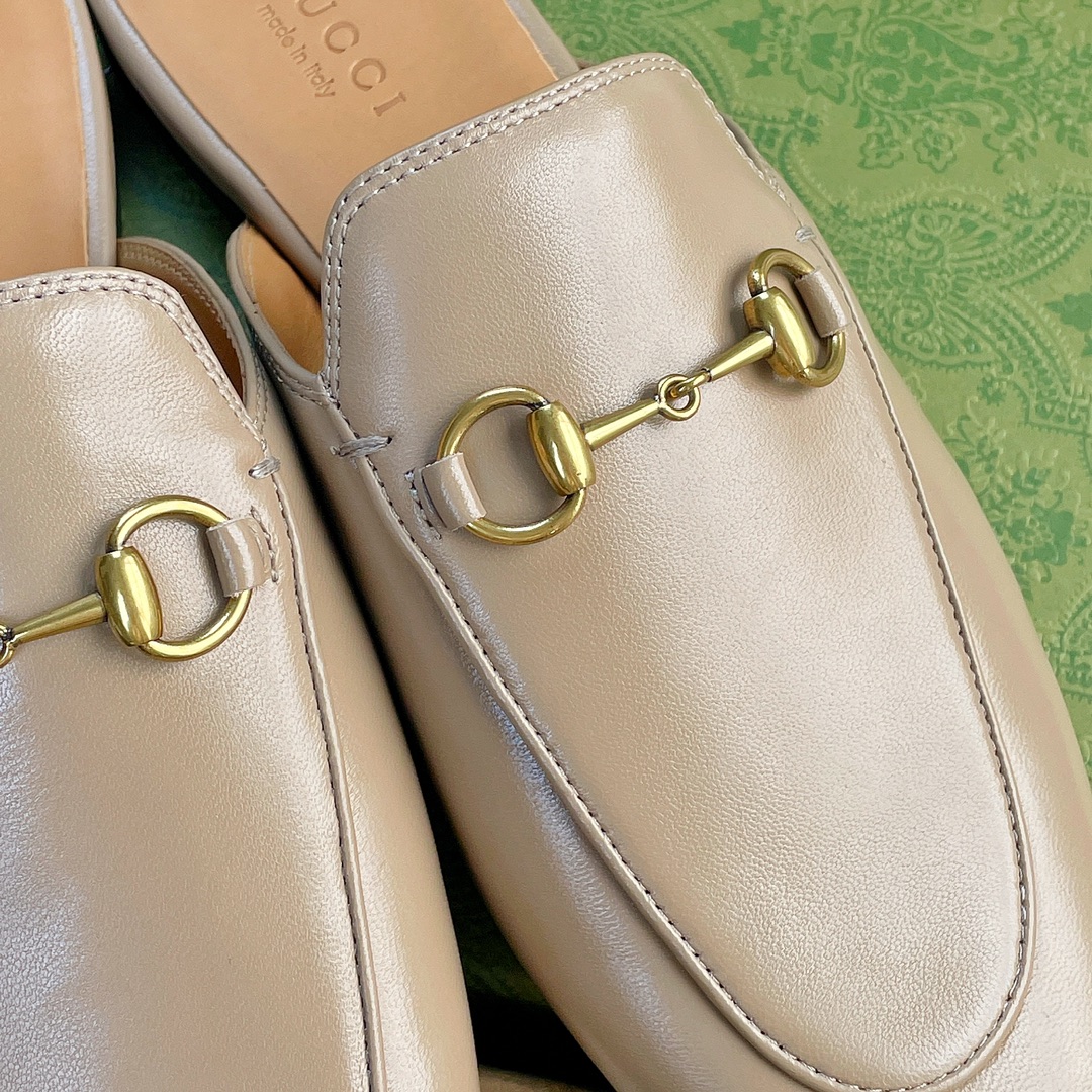 Gucci Super classic cream lambskin horsebit slippers