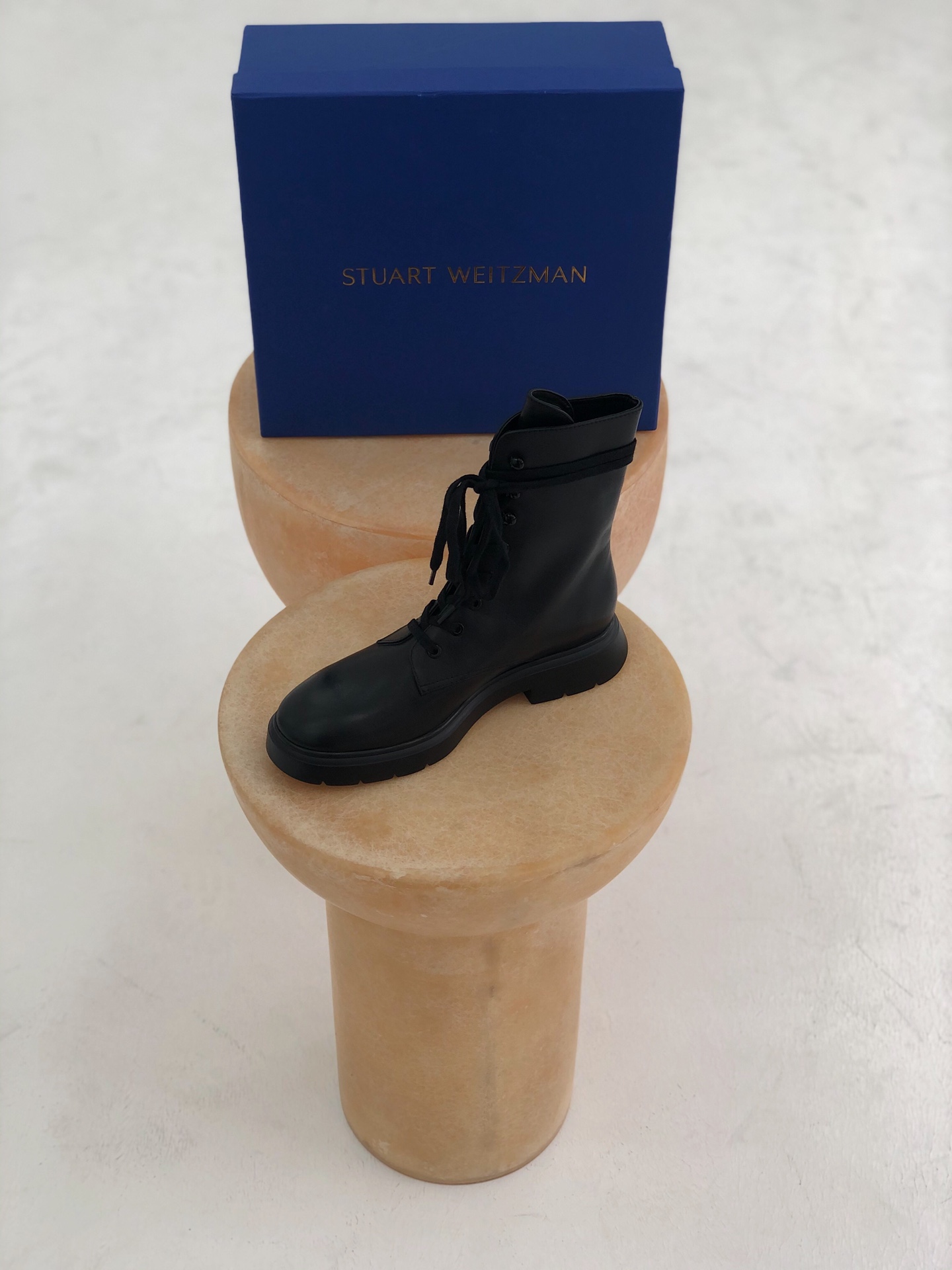 Stuart Weitzman Model: MCKENZEE Stuart Weitzman Original imported calfskin fabric