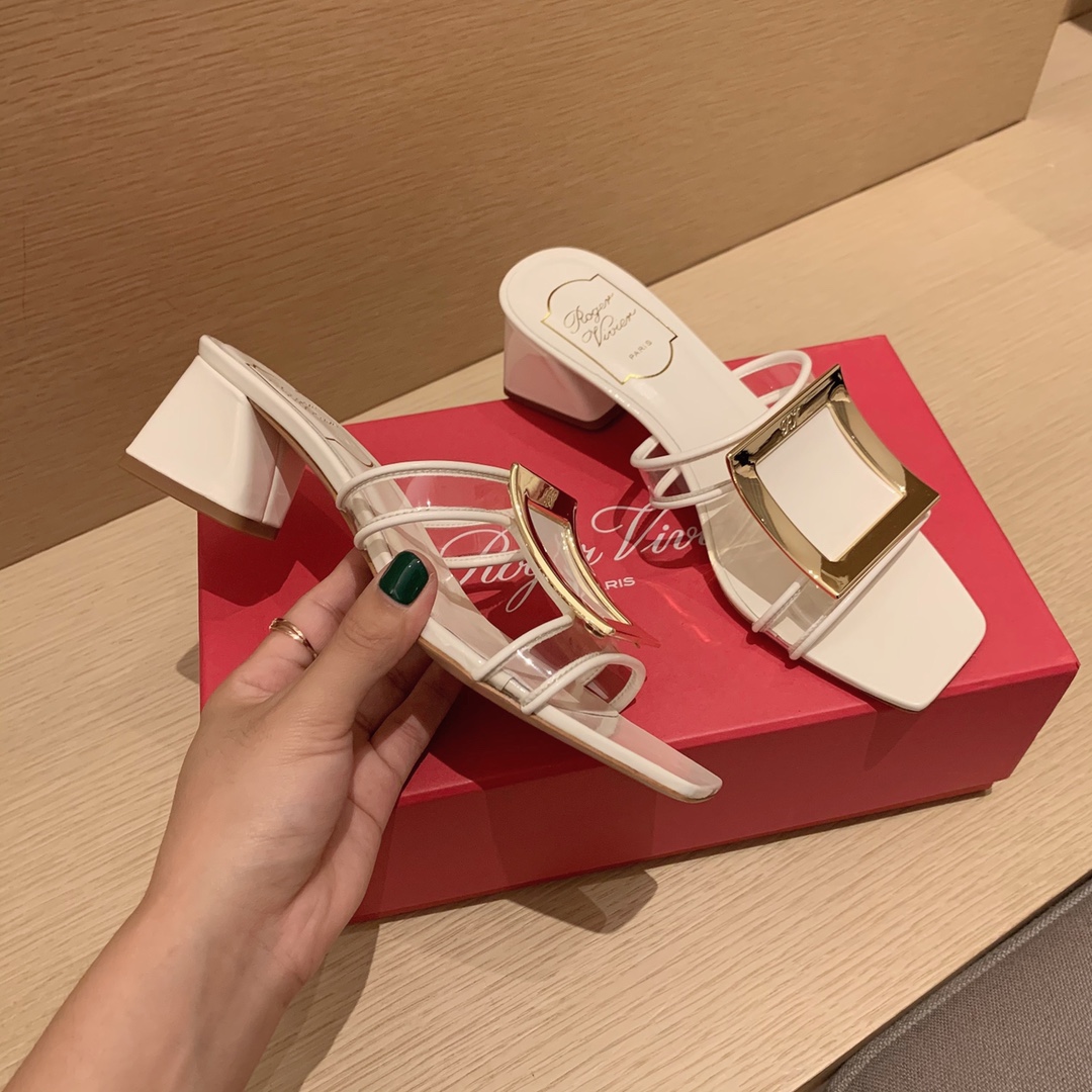 Roger vivier | 𝟐𝟎𝟐𝟏/𝐒𝐒 𝐧𝐞𝐰 2021 Summer Slippers Bikiviv' Metal Buckle PVC Mule Shoes