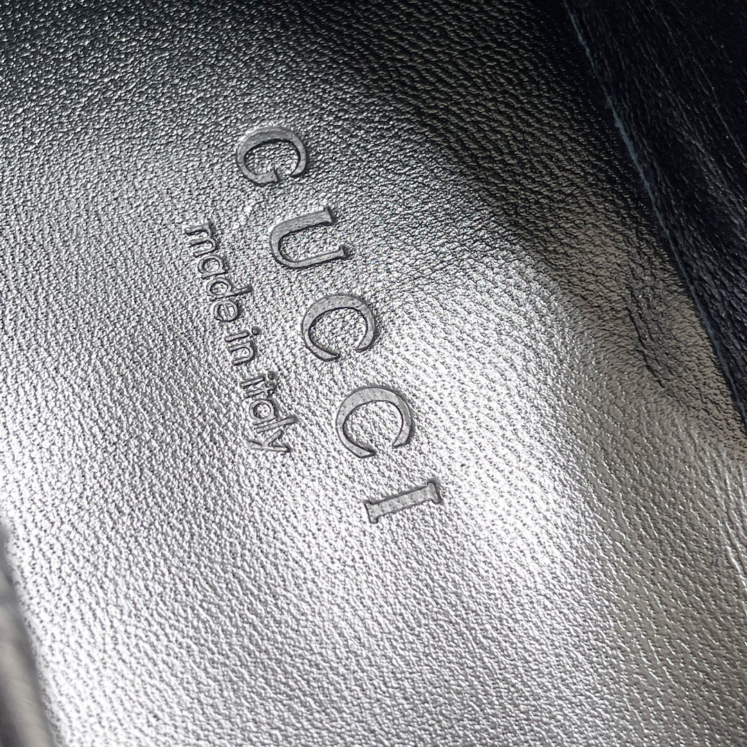 Gucci Super classic leather shoe style, wearable and versatile, but never out of fashion.
