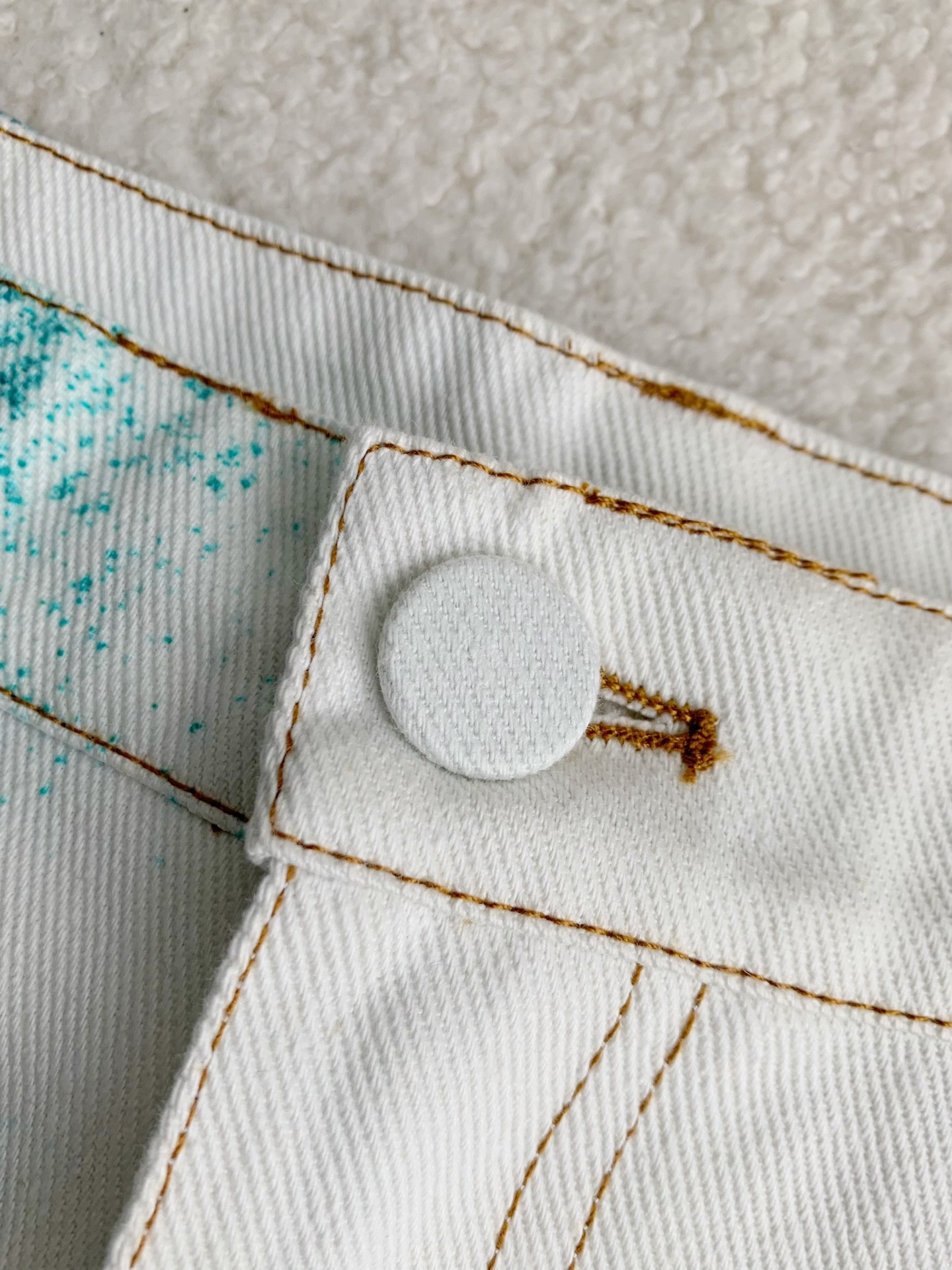 Louis Vuitton Costumes