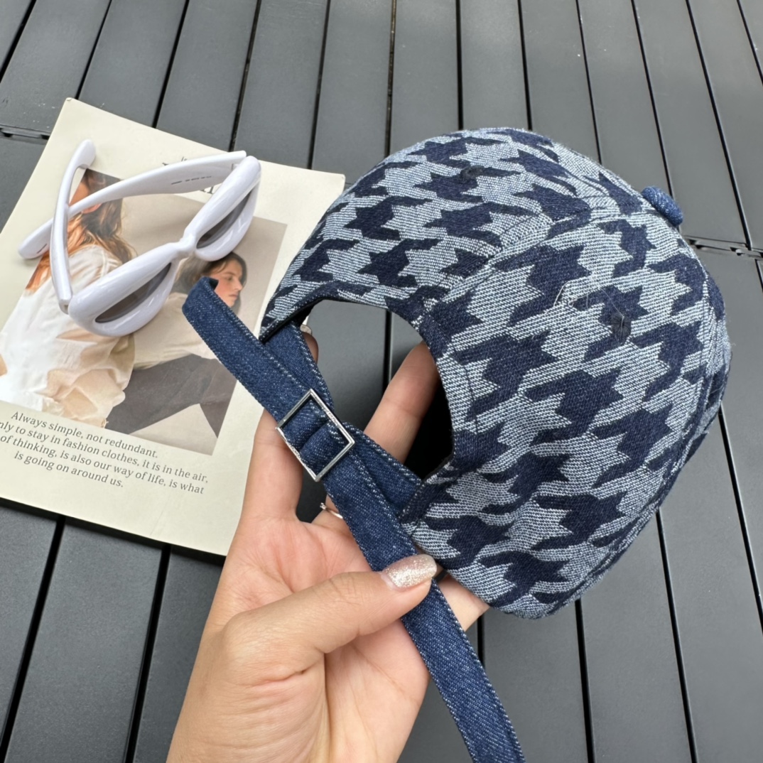 Chanel early spring new original single baseball cap