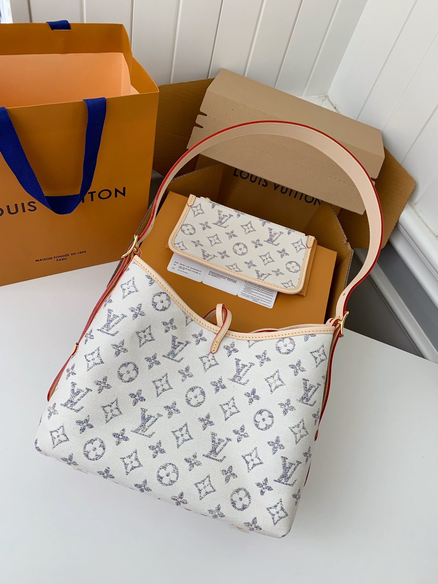 Louis Vuitton Carryall small handbag M24707 Size：29*24*12cm