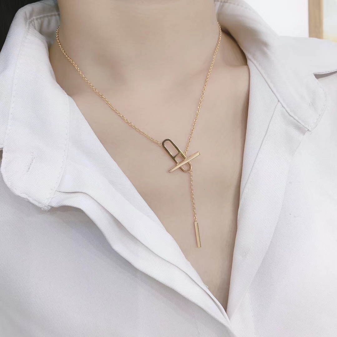 Hermes necklace
