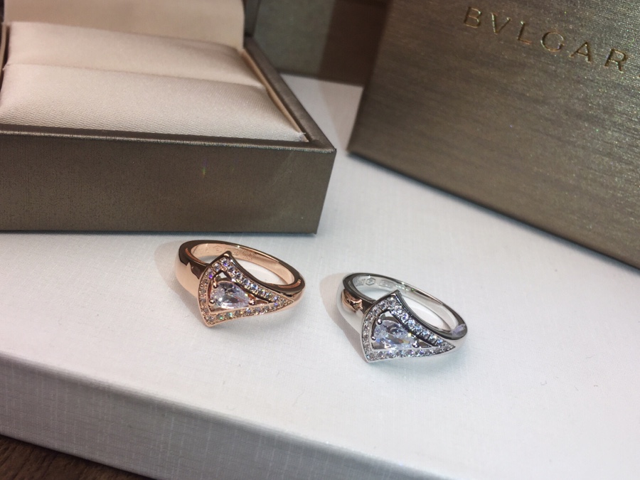 BVLGARI ring