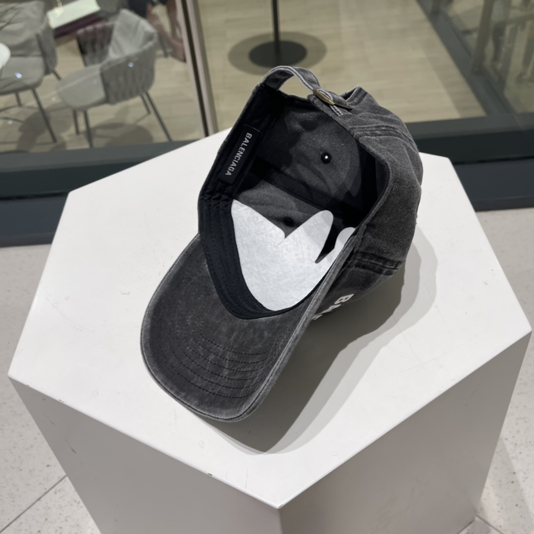 Balenciaga new high-end baseball cap