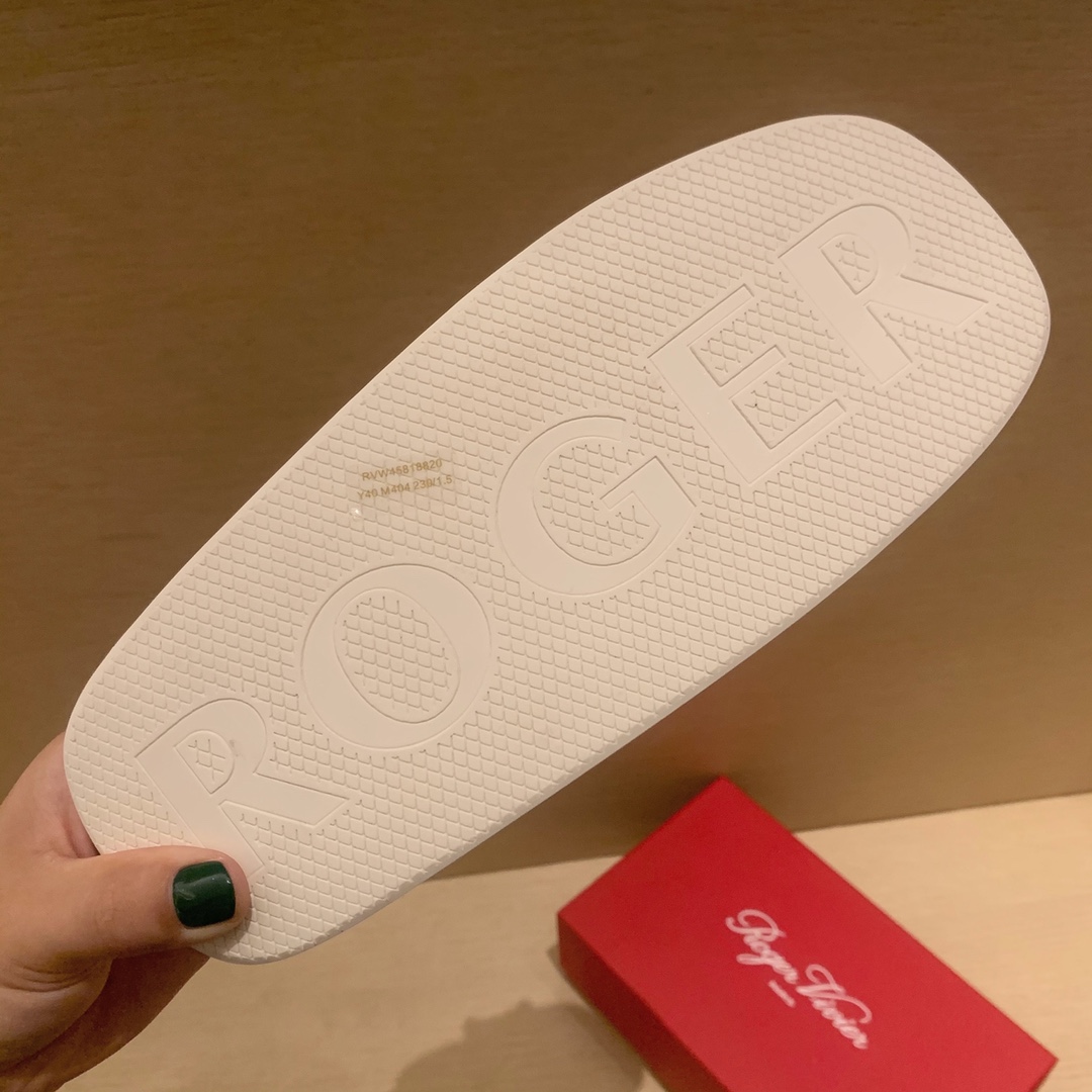 Roger Vivier | 𝟐𝟎𝟐𝟏/𝐒𝐒 𝐧𝐞𝐰 RV Top Edition Diamond Buckle Slippers Swarovski Crystal Diamonds