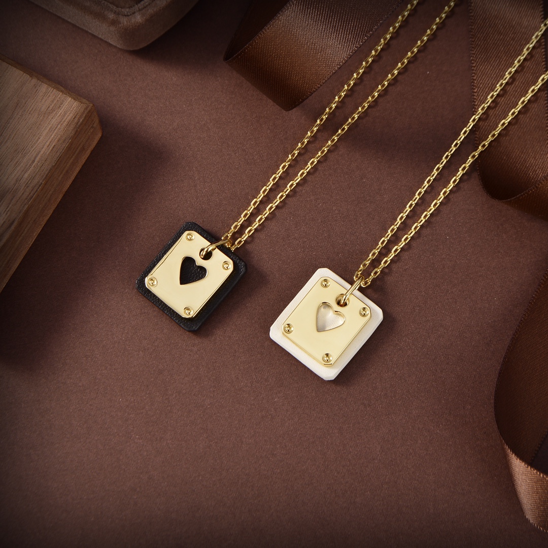 Hermes necklace