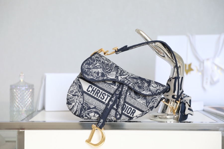 Dior Velvet Saddle Saddle Bag