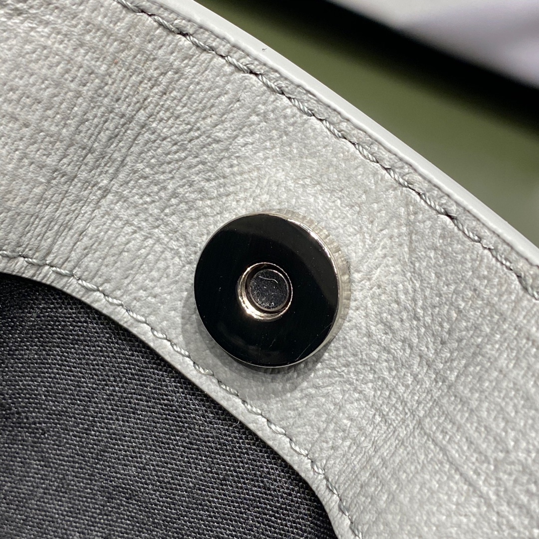 BALENCIAGA 𝗦𝗵𝗼𝗽𝗽𝗶𝗻𝗴 𝗯 𝗮𝗴 Cowhide shopping paper bag