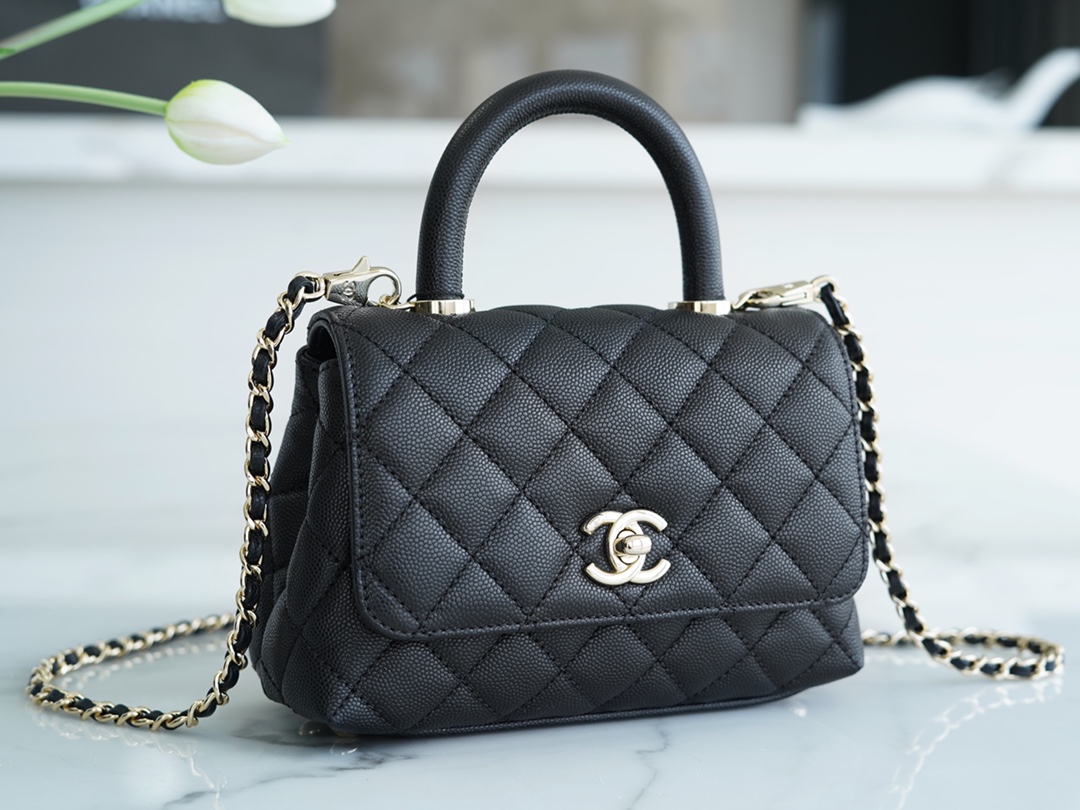 CHANEL 𝑪𝒐𝑪𝒐 𝒉𝒂𝒏𝒅𝒍𝒆 New Cowhide Handle 𝗠𝗶𝗡𝗶𝗡𝗶 Black Gold