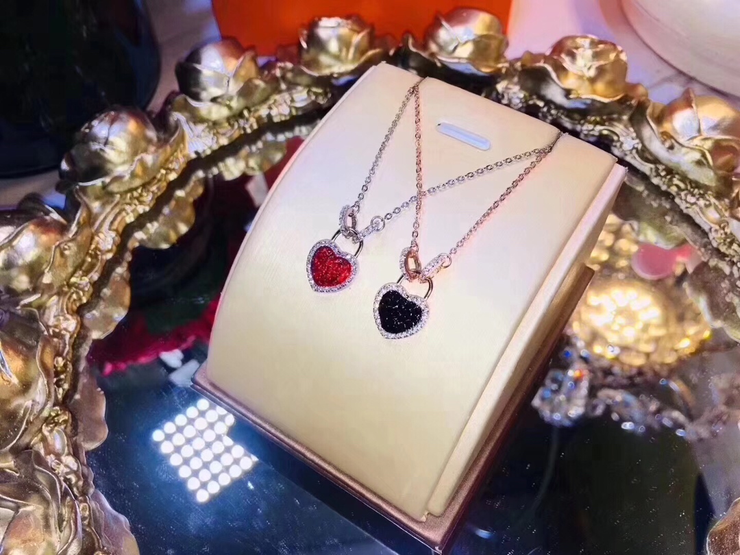 Hermes necklace