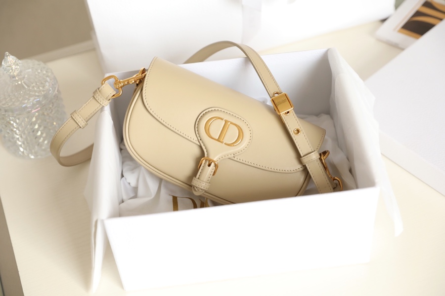 DIOR BOBBY East-West in Apricot