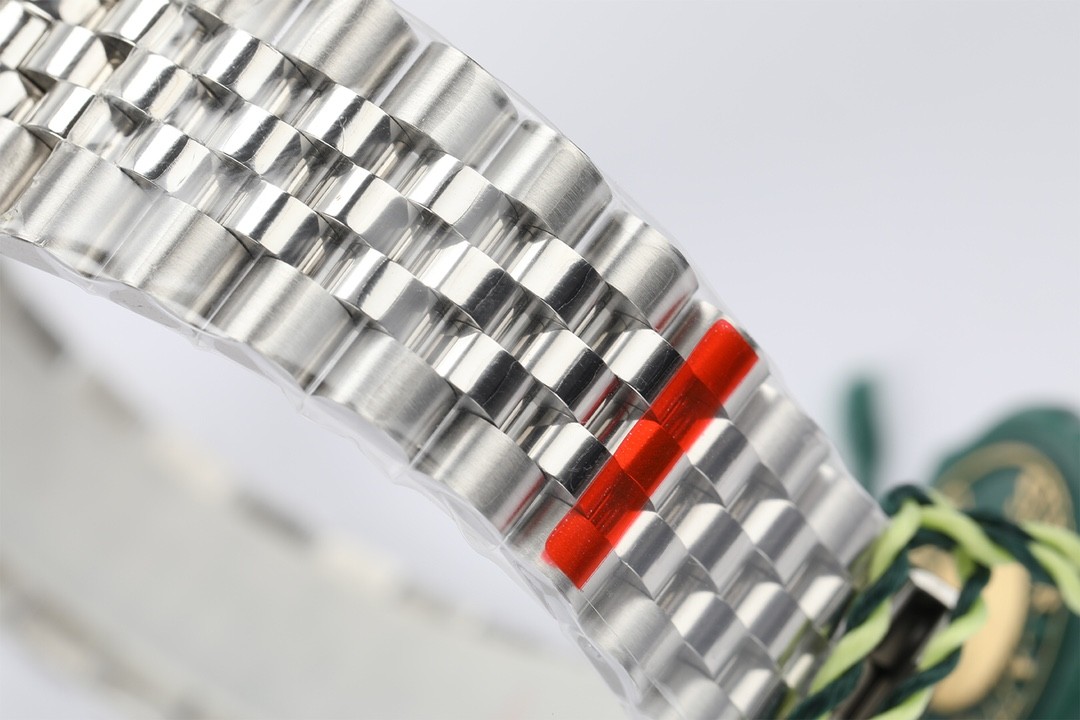 Rolex Submariner Series 40 Men's Watch