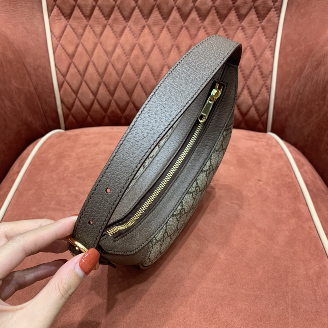 GUCCI 𝙊𝙥𝙝𝙞𝙙𝙞𝙖 crescent underarm bag #658551