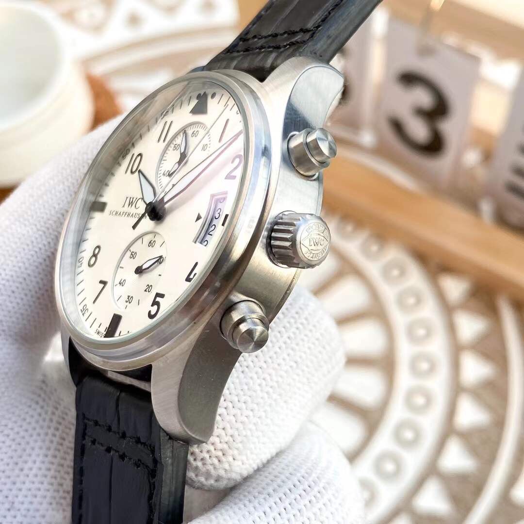 IWC- Vanguard - Men's Watch Mechanical Automatic Movement Mineralized Glass 316L Stainless Steel Case