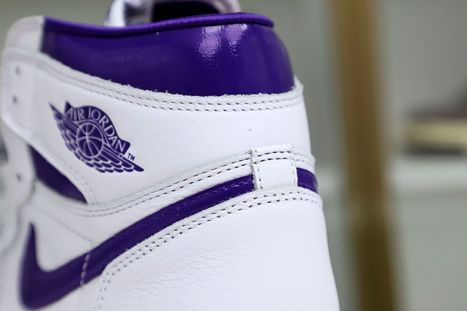 Air Jordan 1 High OG Court Purple