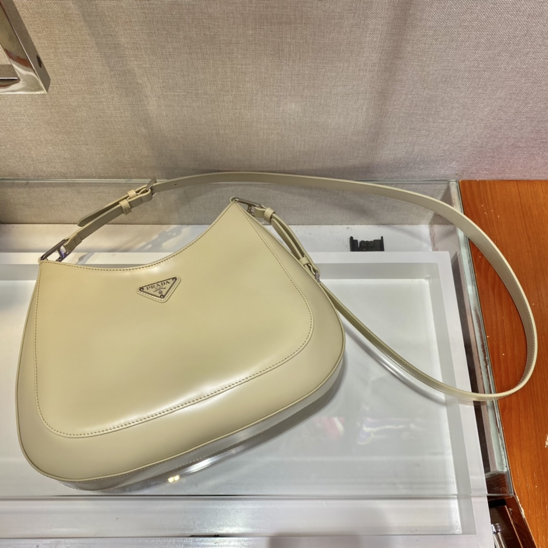 𝐏𝐑𝐀𝐃𝐀  Large Double Shoulder Strap Underarm Bag