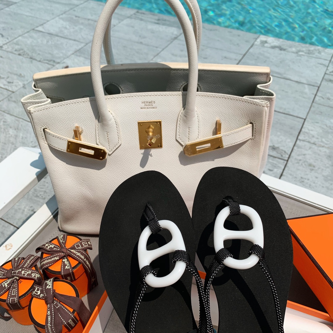 Hermes holiday series 🌈🏝🌤 pig nose flip flops sandals