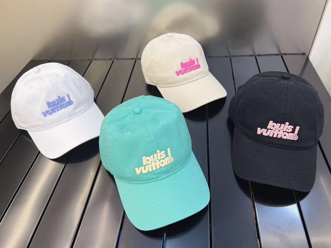 LOUIS VUITTON  baseball cap