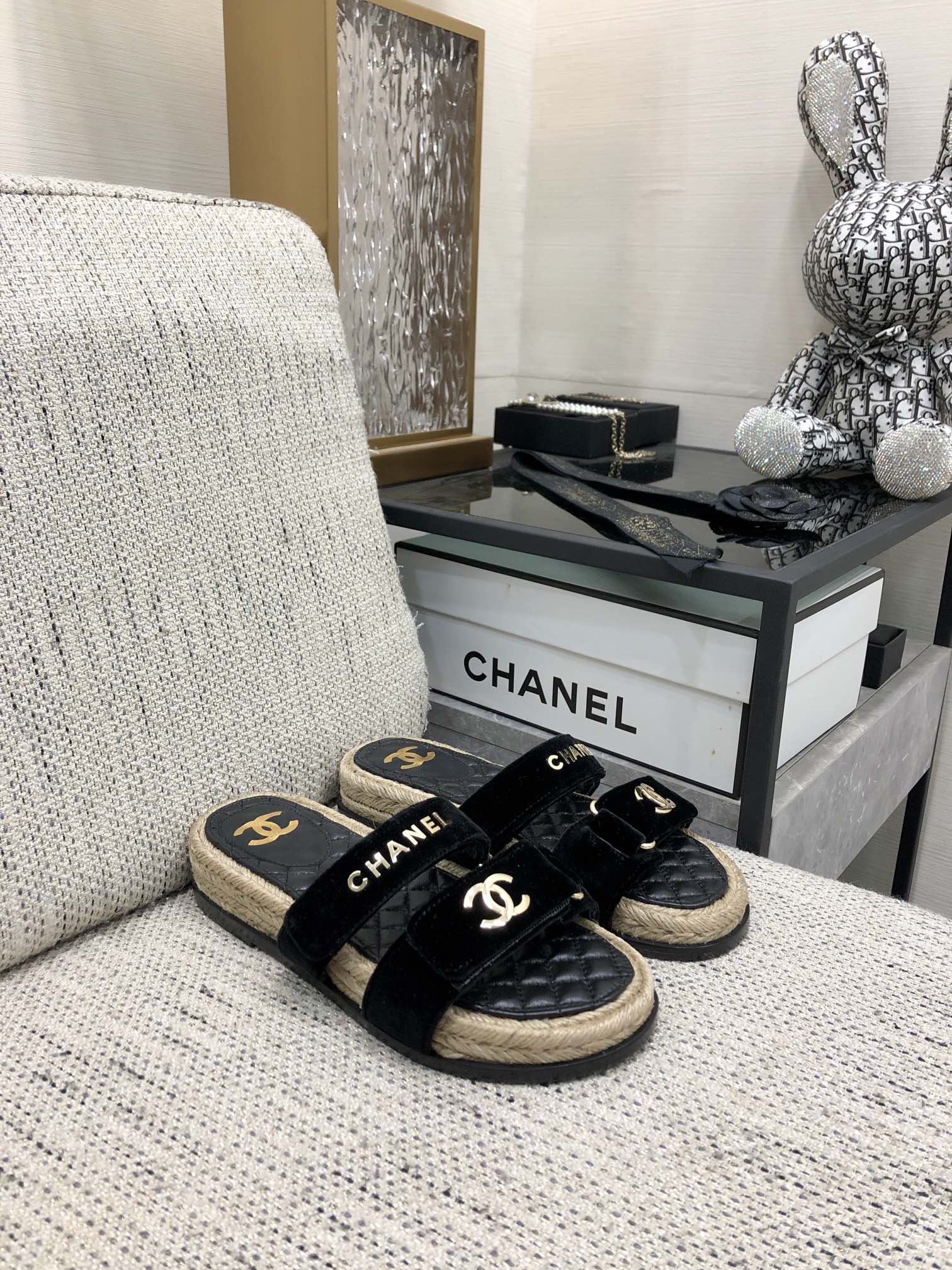 CHANEL 2023 spring and summer latest woven velcro slippers Italy imported multi-layer leather outsole