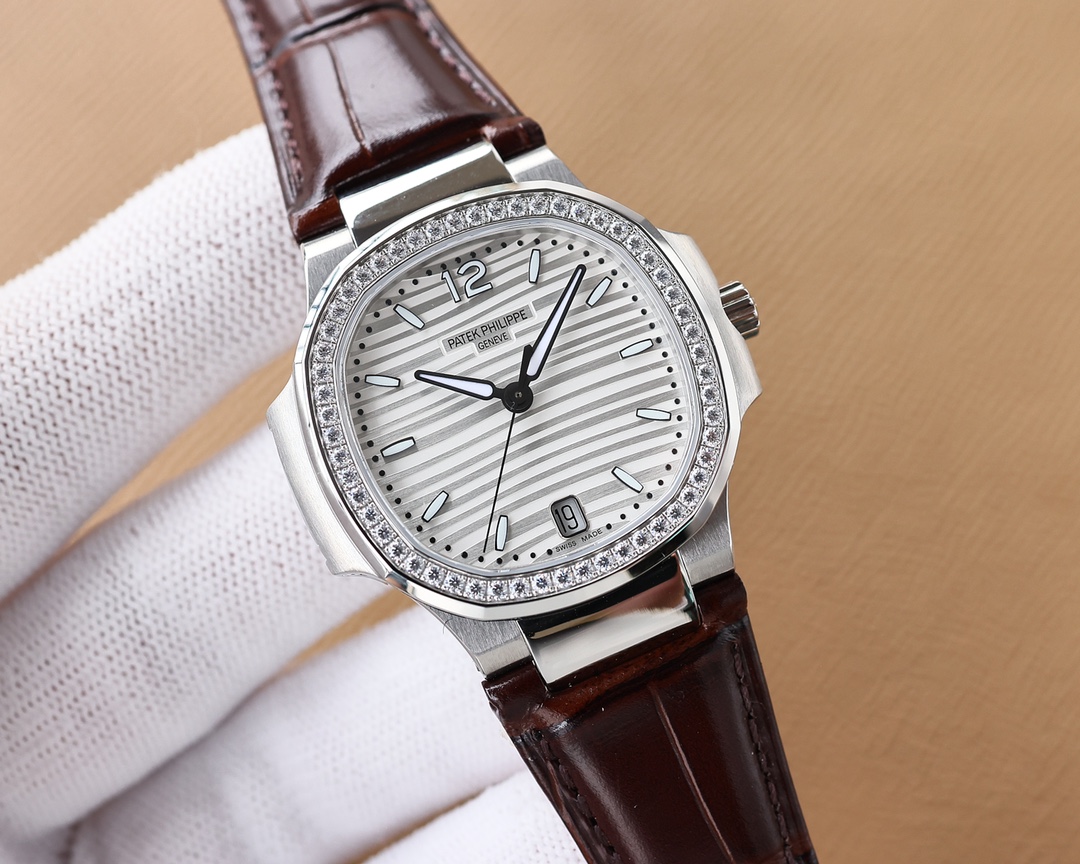 Patek Philippe Sporty Elegance Nautilus Ladies Watch
