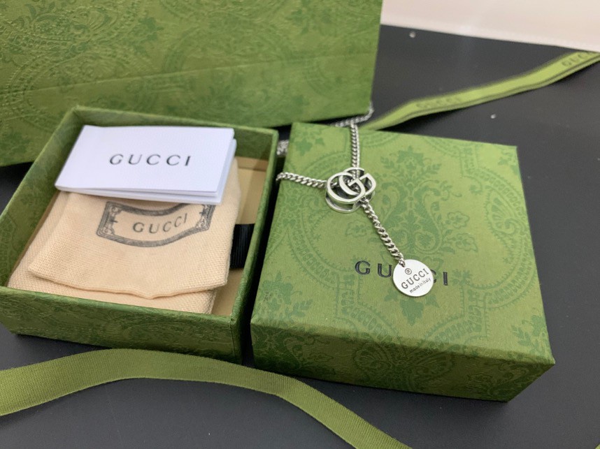 𝐆𝐮𝐜𝐜𝐢 Double G tag necklace