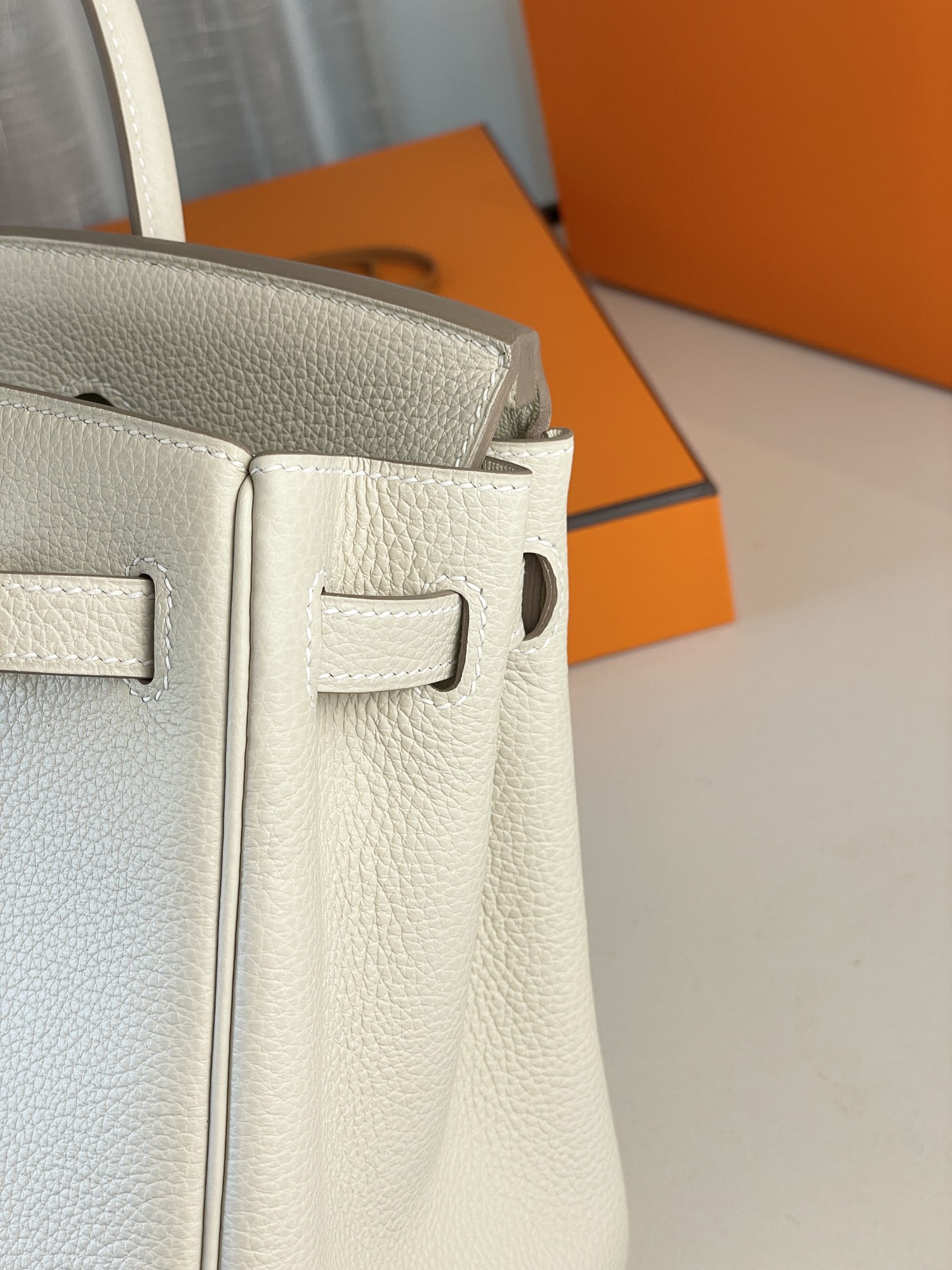 Birkin25 milk shake white togo leather gold buckle