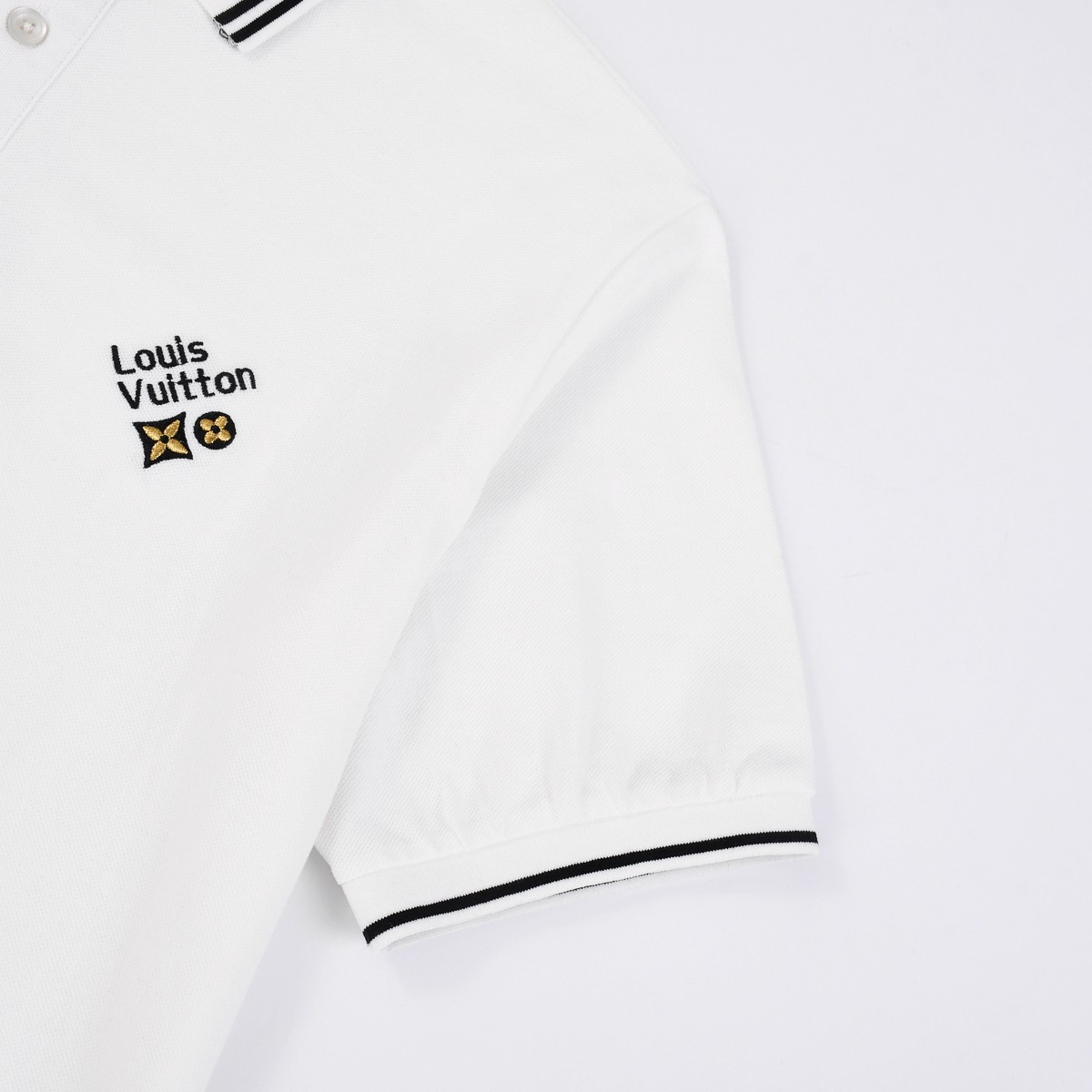 Louis Vuitton New three-flower LOGO embroidered polo shirt with lapel
