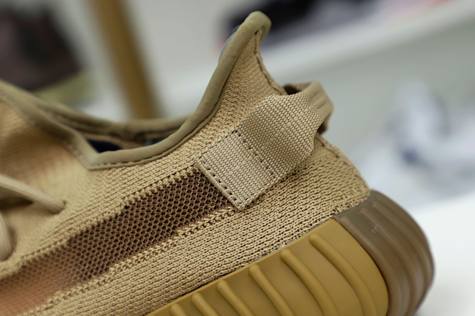 YEEZY BOOST 350 V2 EARTH