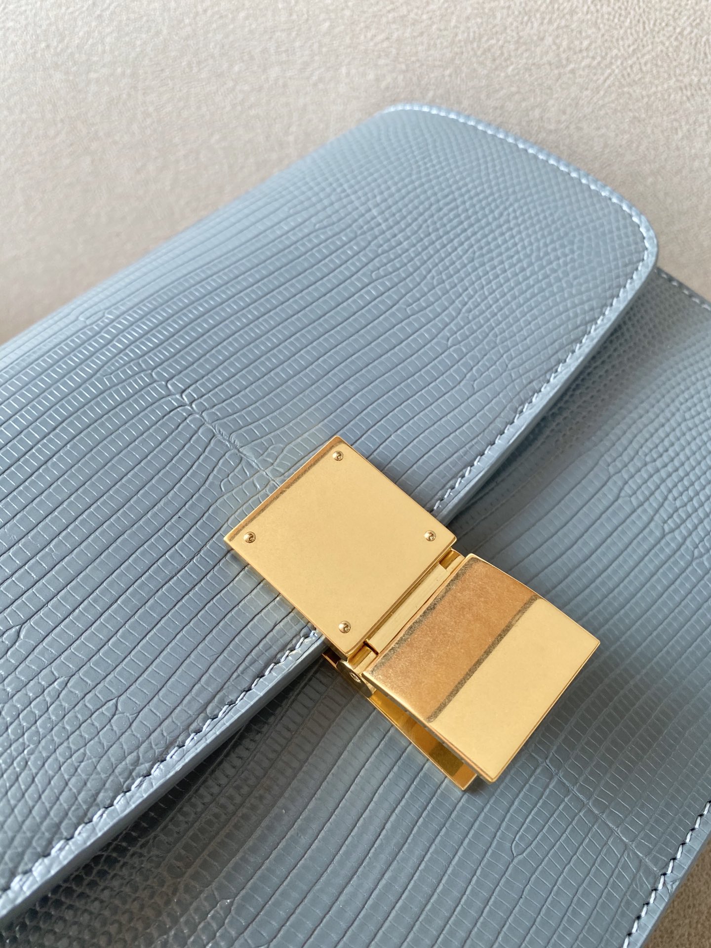 𝐂𝐞𝐥𝐢𝐧𝐞 CLASSIC