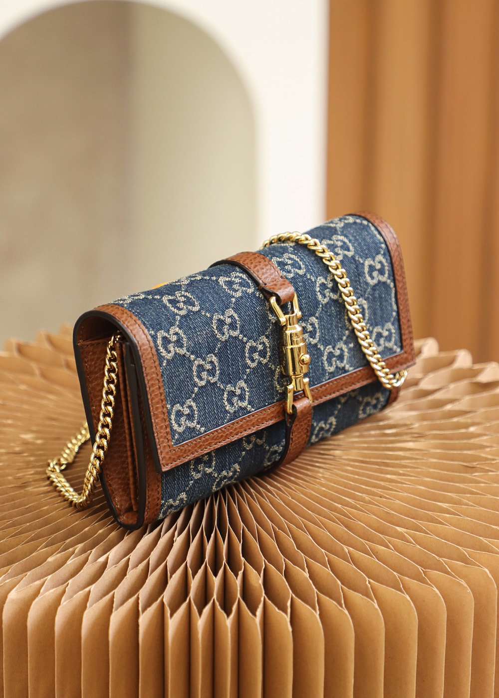 GUCCI 𝙅𝙖𝙘𝙠𝙞𝙚 𝟭𝟵𝟲𝟭 series original leather #652681# denim