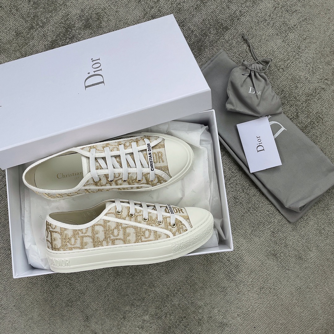DIOR Antique Style Cloth Shoes Gold Full electric embroidery Water-dyed sheepskin lining Private moulded outsole