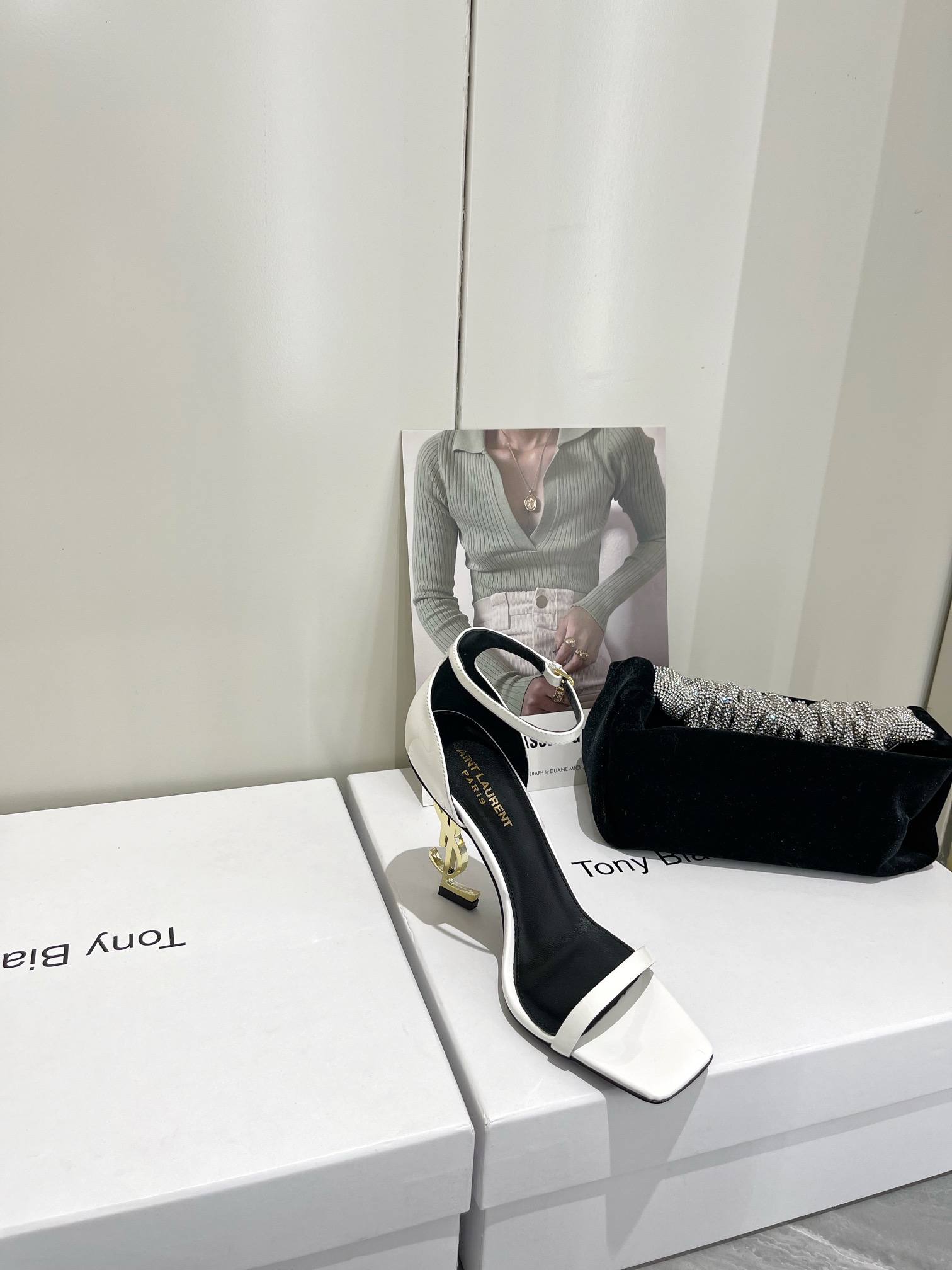 𝙎𝙖𝙞𝙣𝙩 𝙇𝙖𝙪𝙧𝙚𝙣𝙩 | 𝟐𝟎𝟐𝟐/𝐒𝐒 𝐧𝐞𝐰 YSL｜Saint Laurent silk diamond buckle high heels Imported silk