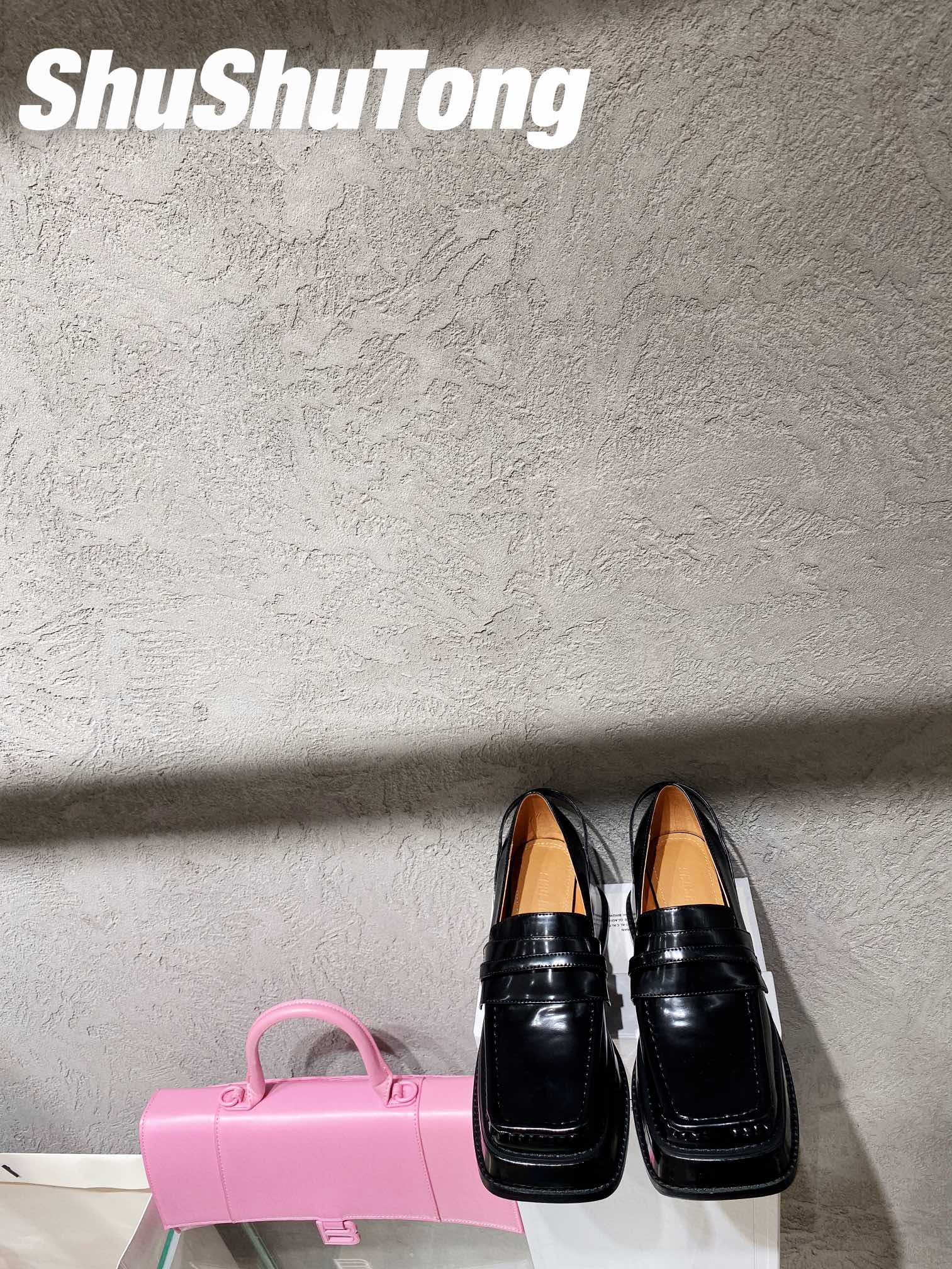 SHUSHUTONG| 𝟐𝟎𝟐𝟏/𝐒𝐒 𝐧𝐞𝐰 Machine retro Absolutely beautiful shushutong new Louboutins