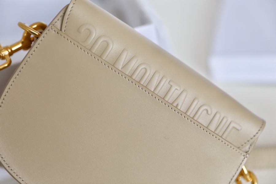 New beige ‼️ small 𝘾-𝟎𝟖𝟏 𝙙𝙞𝙤𝙧 𝙗𝙤𝙗𝙗𝙗𝙮