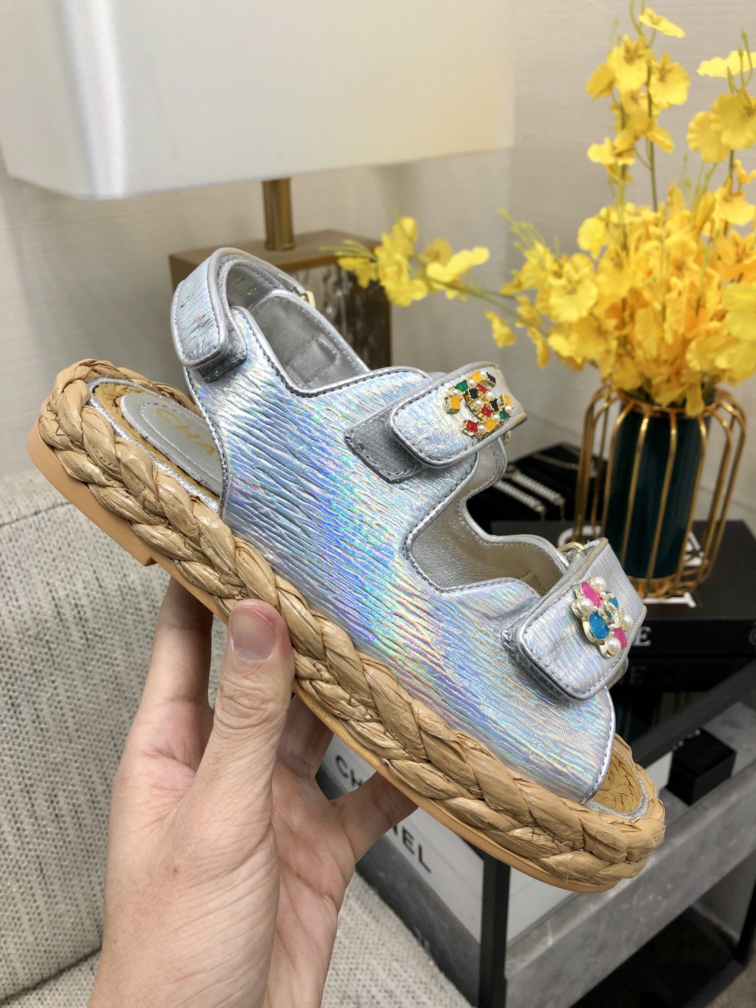 CHANEL 2023 spring and summer latest woven velcro sandals Japan imported woven materials