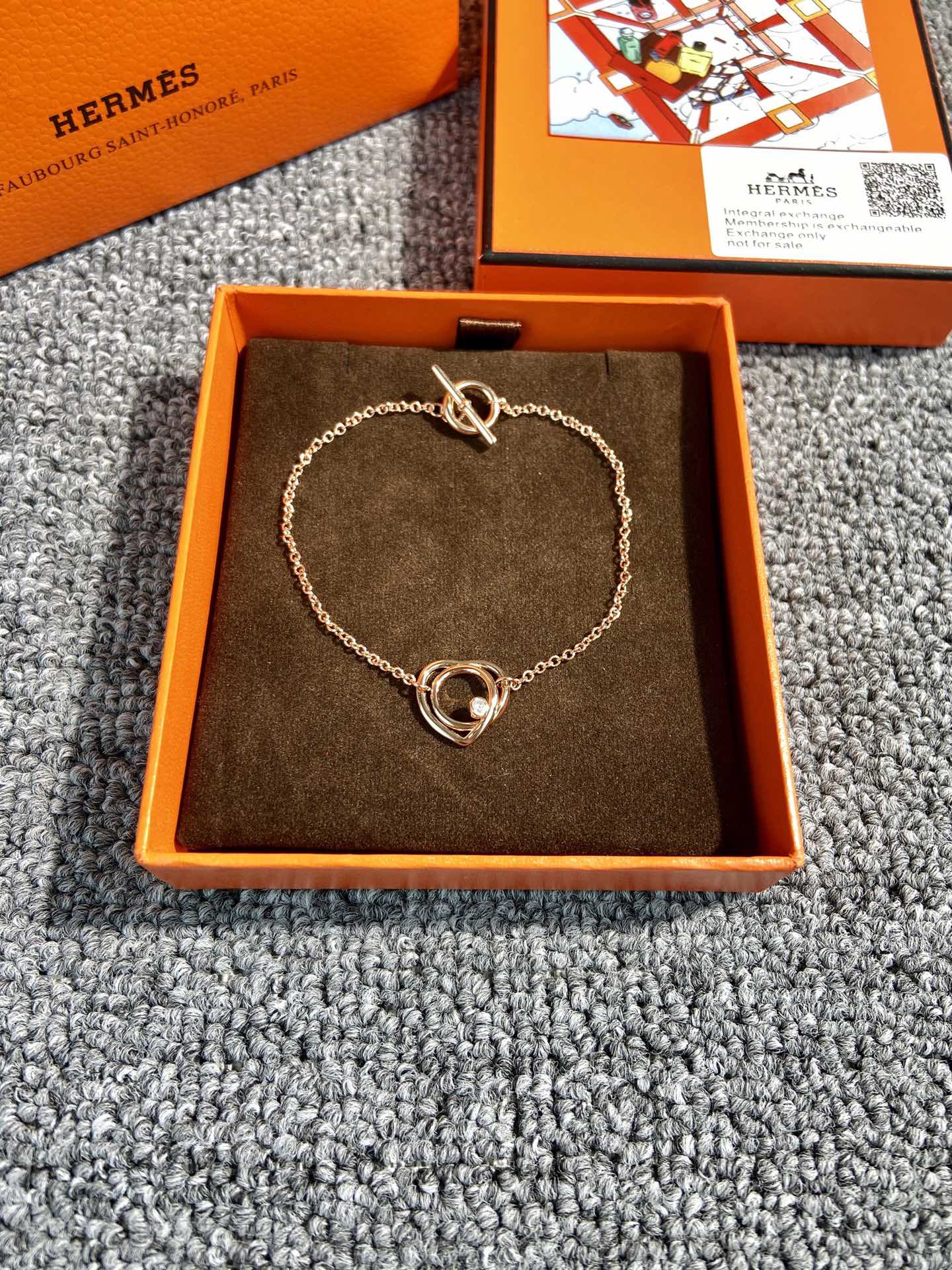 Hermes necklace