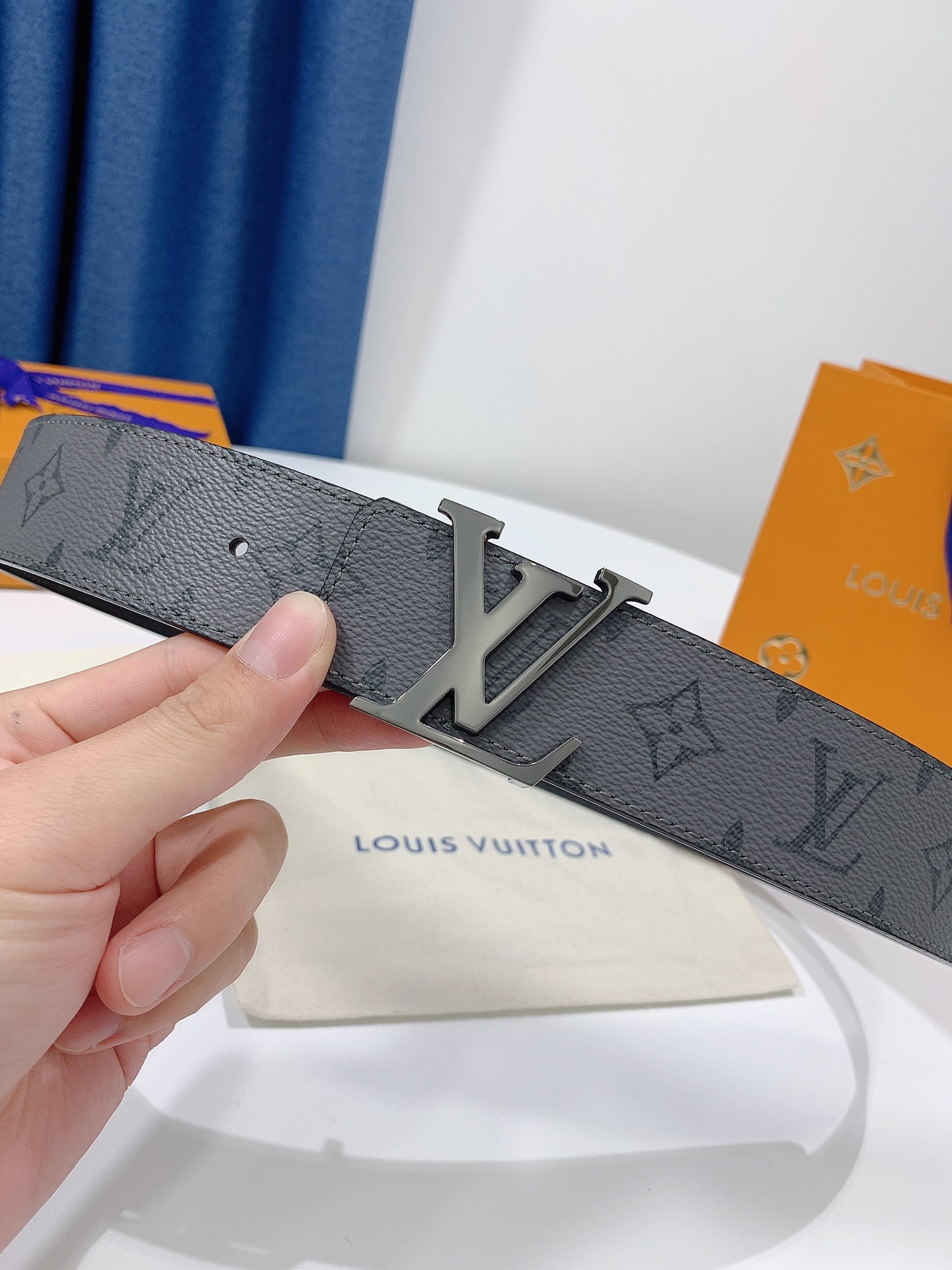 LOUIS VUITTO genuine integrated casting hardware