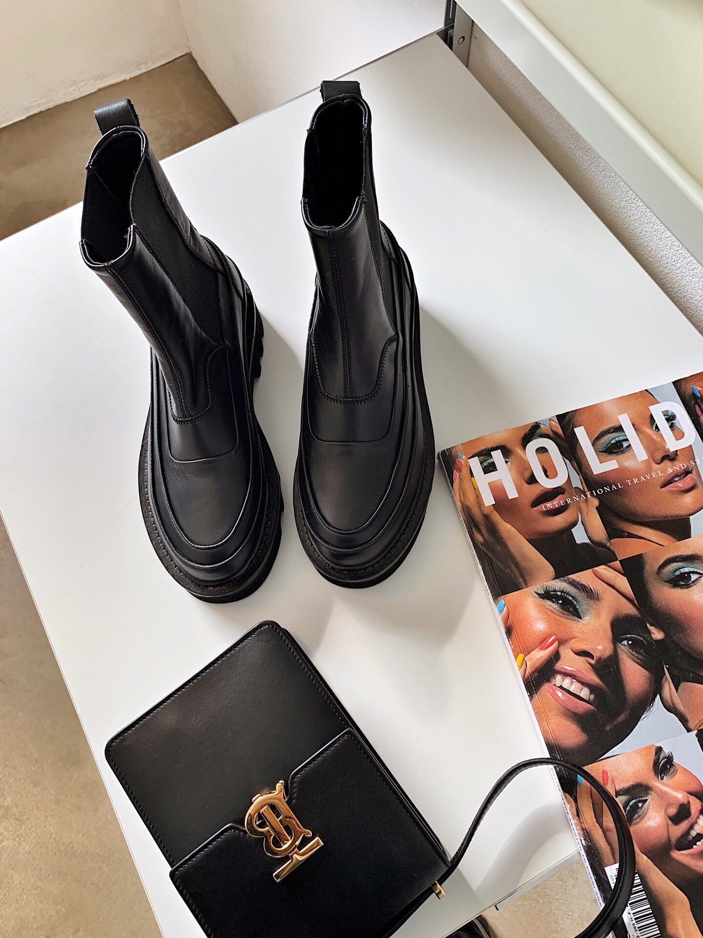 ROMBAUT | 𝟐𝟎𝟐𝟏/𝐒𝐒 𝐧𝐞𝐰 intricate handmade, custom original cowhide upper sheepskin lining