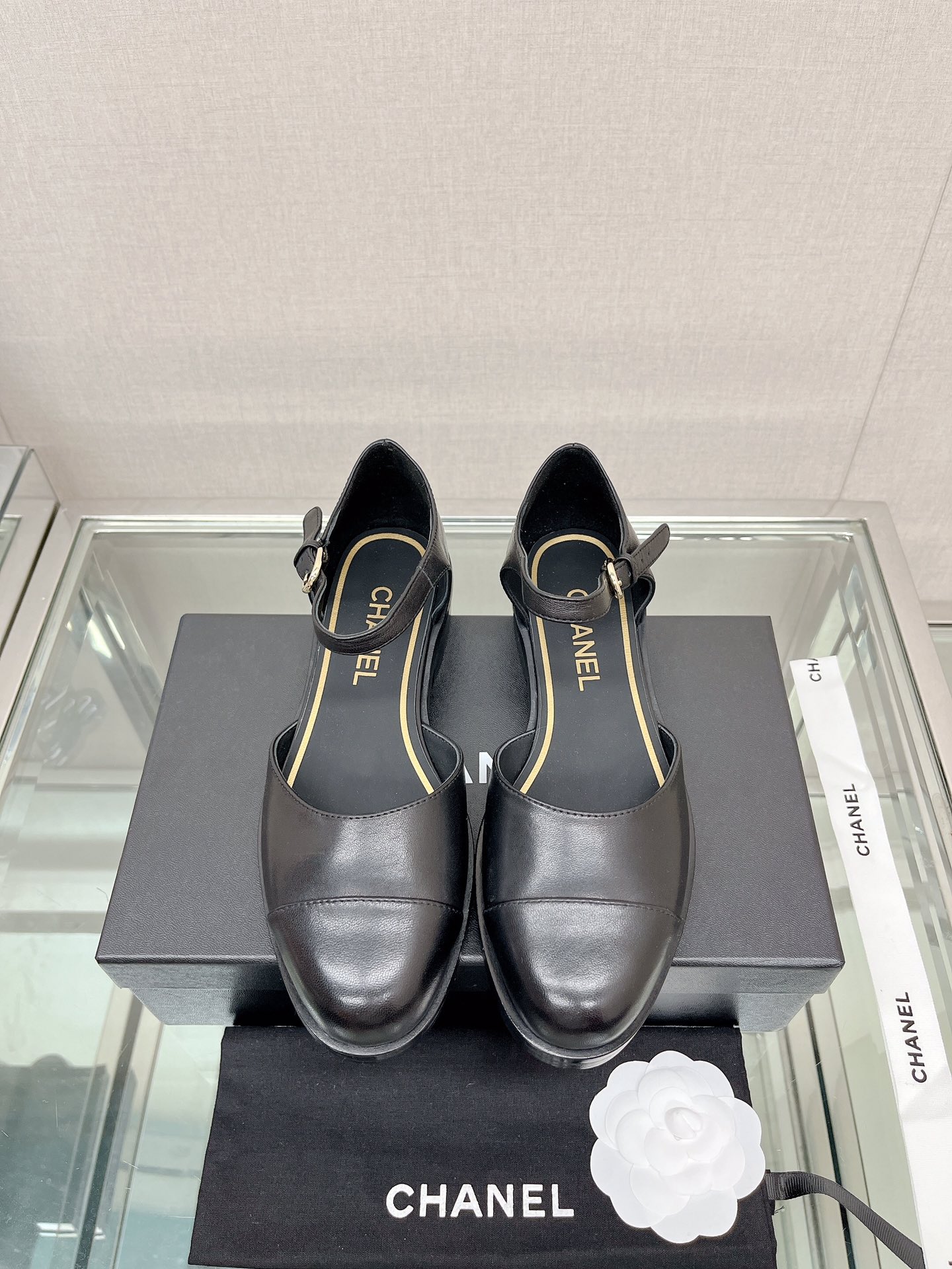 CHANEL 23Ss small incense thick bottom Mary Jane hollow sandals imported lambskin