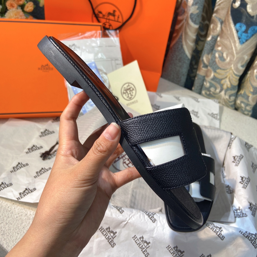 Hermes slippers