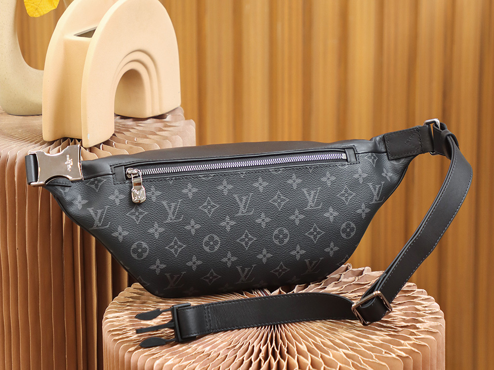 Louis Vuitton 𝐃𝐈𝐒𝐂𝐎𝐕𝐄𝐑𝐘 Belt Bag M44336