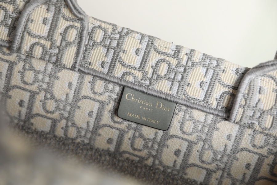 DIOR TOTE old flower pattern